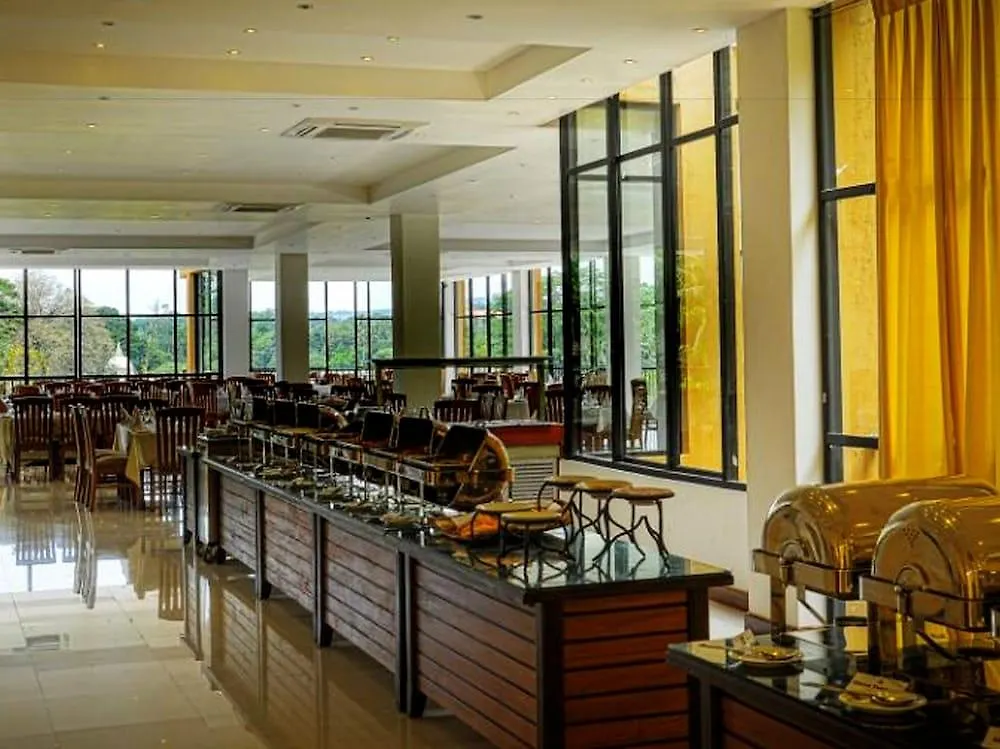 Hotel Oak Ray Regency Kandy 5*,  Šrí Lanka