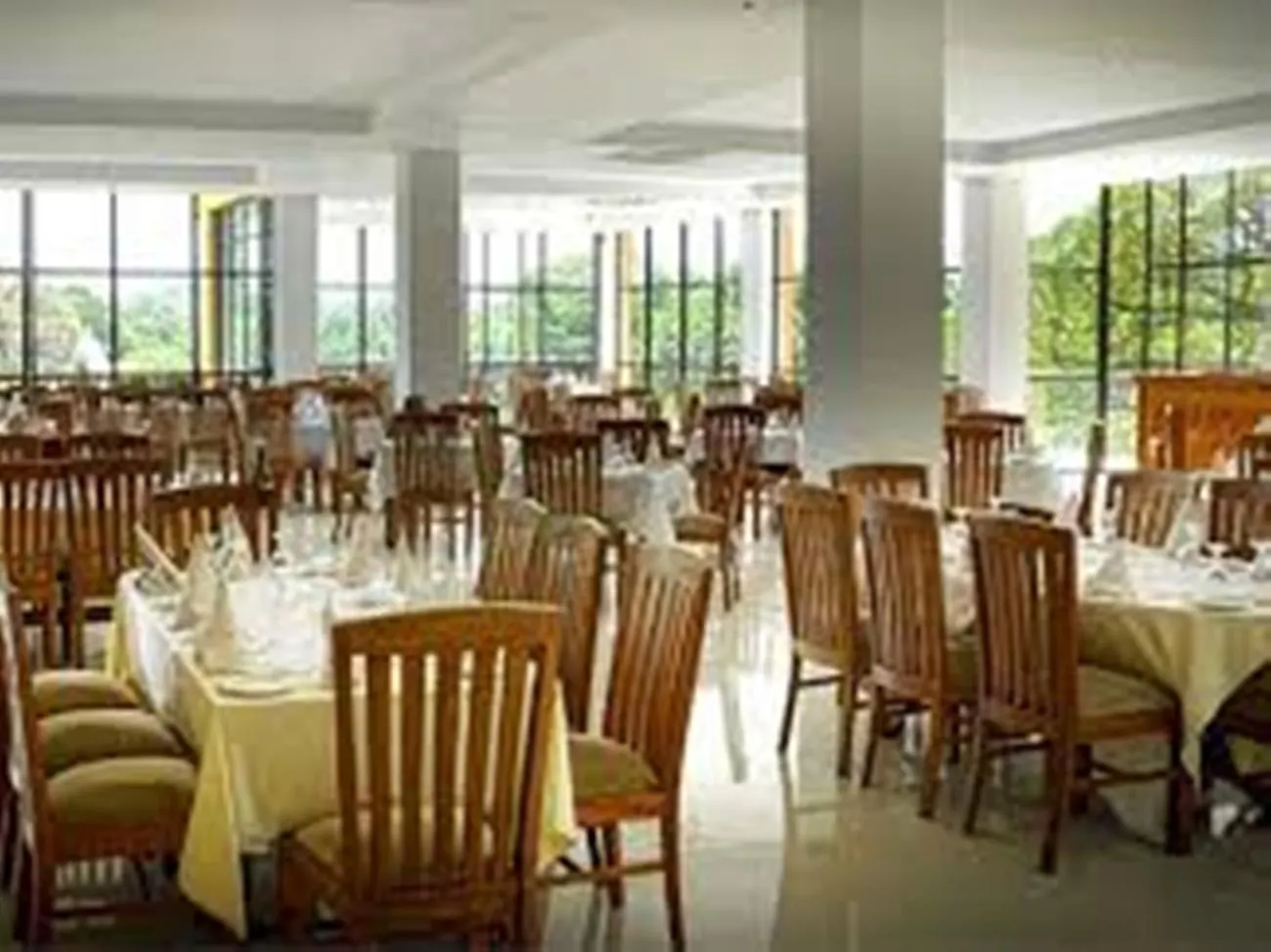 Hotel Oak Ray Regency Kandy