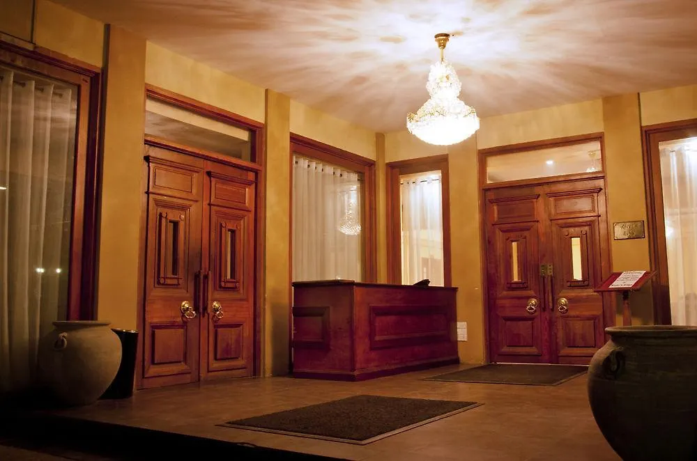Hotel Oak Ray Regency Kandy 5*,