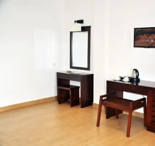 Hotel Oak Ray Regency Kandy