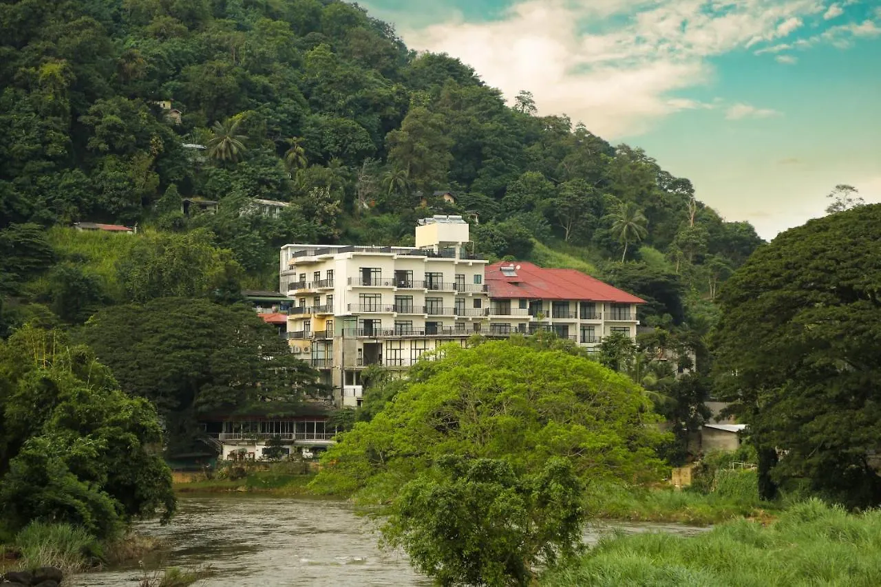 Hotel Oak Ray Regency Kandy